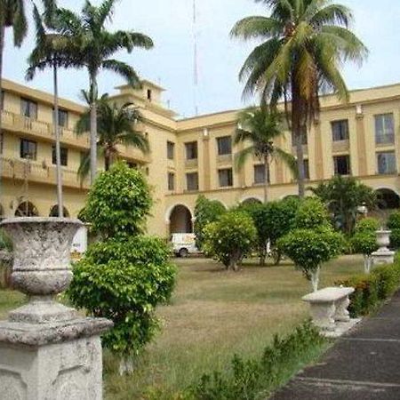 Hotel New Washington Colón Exterior foto